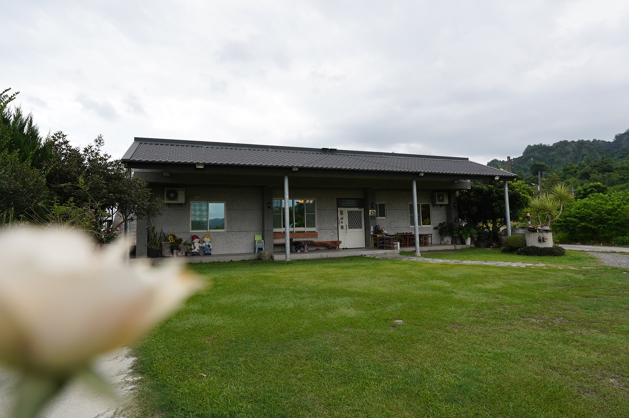 六六山石路花園民宿