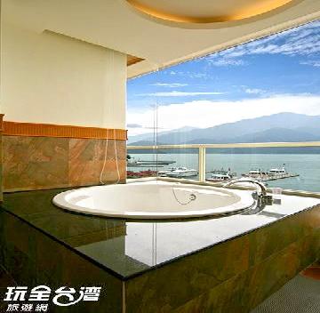 明湖采堤渡假館